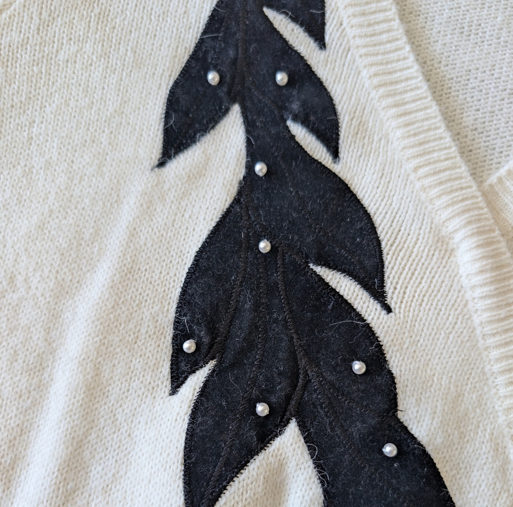 Vintage 80s Donagain Pearl Beaded Wrap Sweater Knitwear Retro Cream Black Knit L image 7